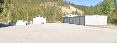 Photo of shop from Mullan Ave